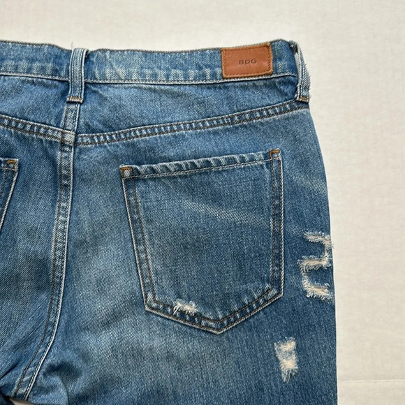 BDG Slim Fit Boyfriend Distressed Denim Women’s Jeans Size 26 - Picture 10 of 12
